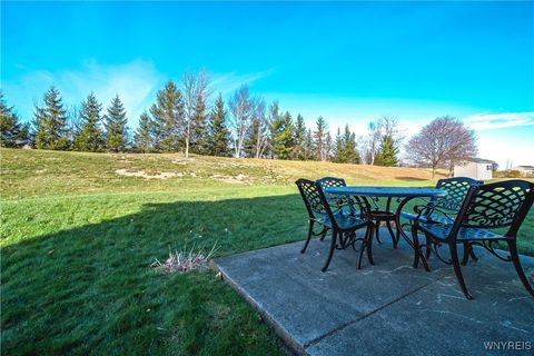 Tiny photo for 5190 Briercliff Drive, Hamburg, NY 14075 (MLS # B1652592)