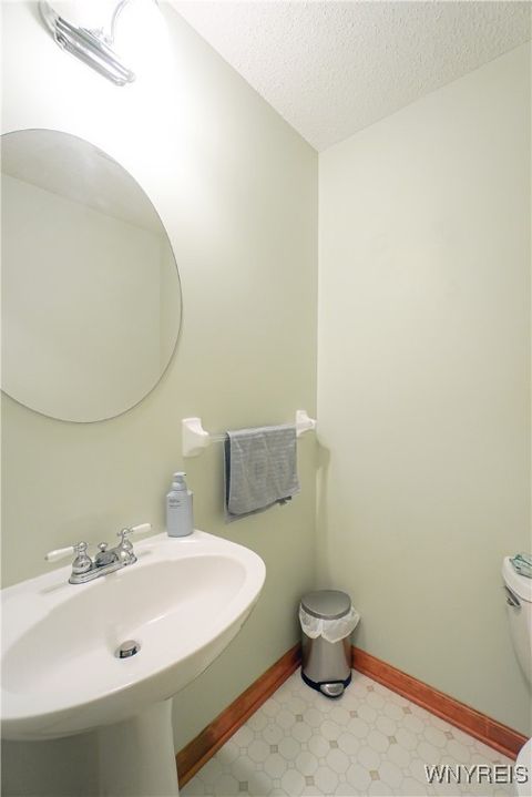 Tiny photo for 5190 Briercliff Drive, Hamburg, NY 14075 (MLS # B1652592)