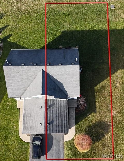 Tiny photo for 5190 Briercliff Drive, Hamburg, NY 14075 (MLS # B1652592)