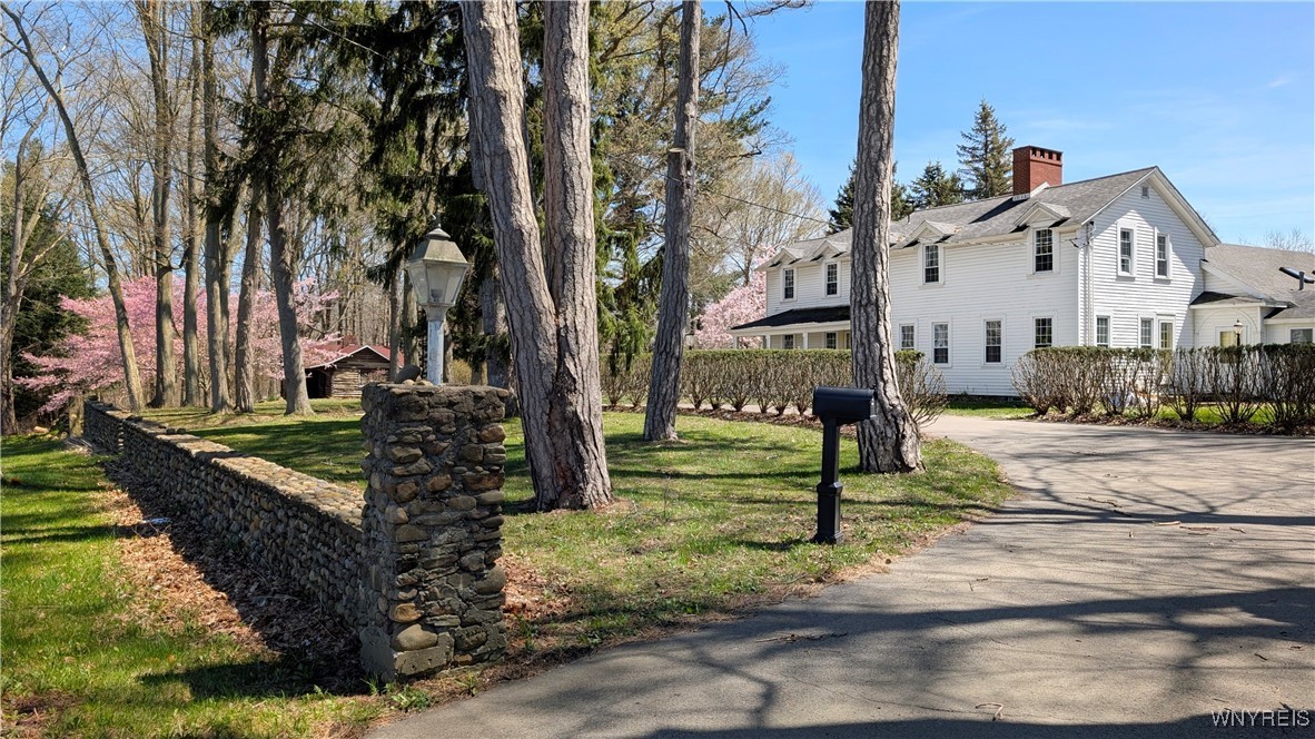 11919 Versailles Silver Crk Road, Perrysburg, New York image 2