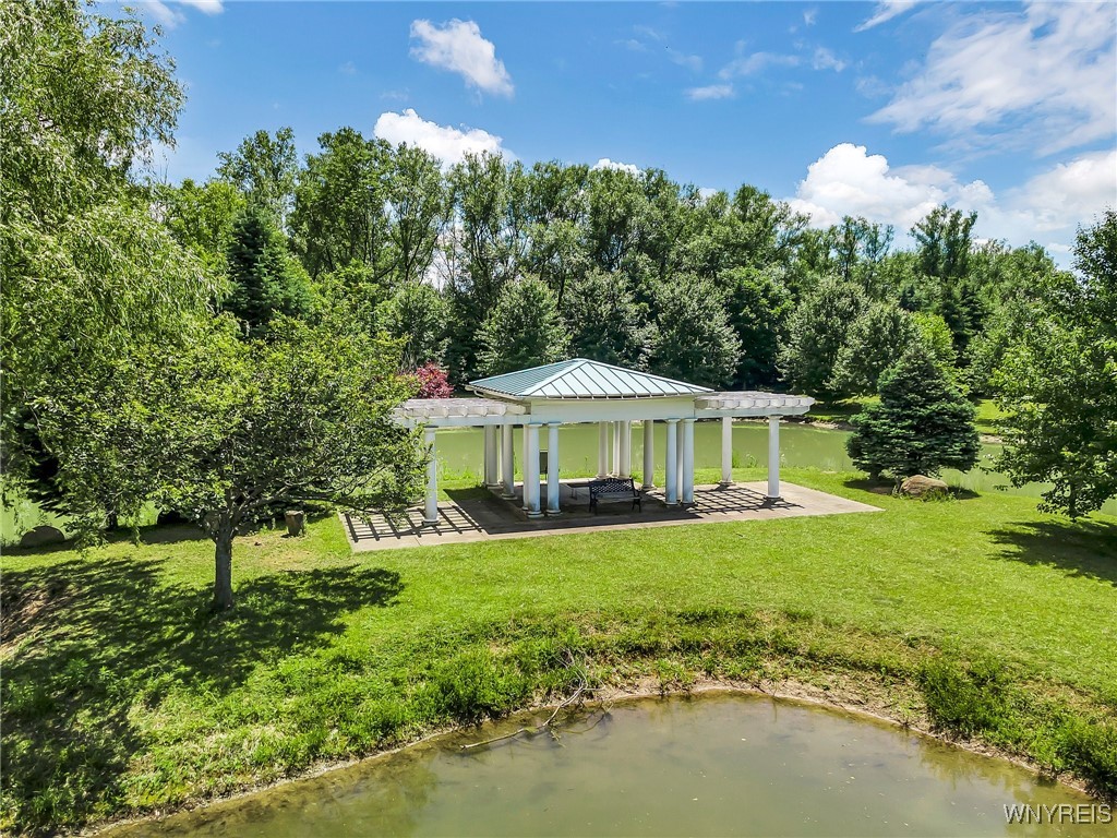 11919 Versailles Silver Crk Road, Perrysburg, New York image 11