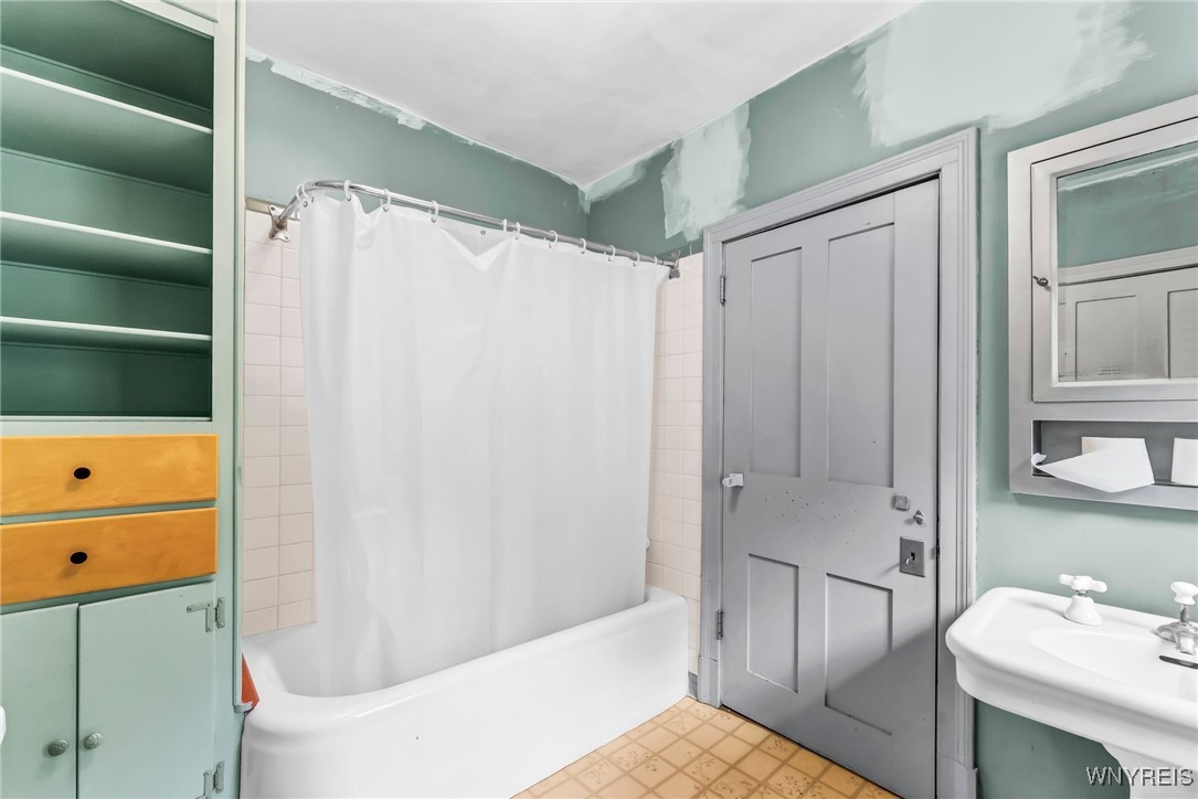 11919 Versailles Silver Crk Road, Perrysburg, New York image 45