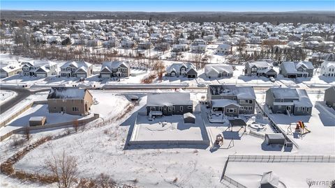 Tiny photo for 45 Hidden Meadow Crossing, Lancaster, NY 14086 (MLS # B1660770)