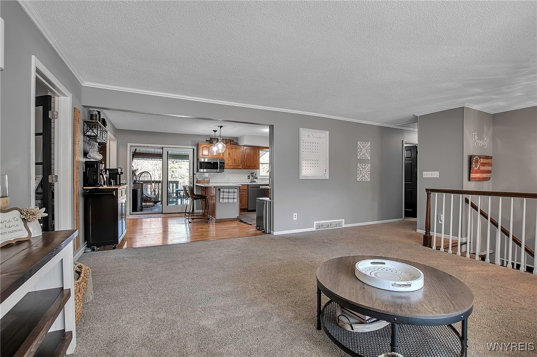 440 Falls Road, Aurora, New York image 10