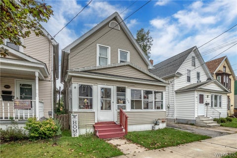 Homes For Sale - 206 Calumet Street<br/> Lancaster, NY 14043