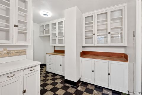 Tiny photo for 800 W Ferry Street #1C, Buffalo, NY 14222 (MLS # B1694732)