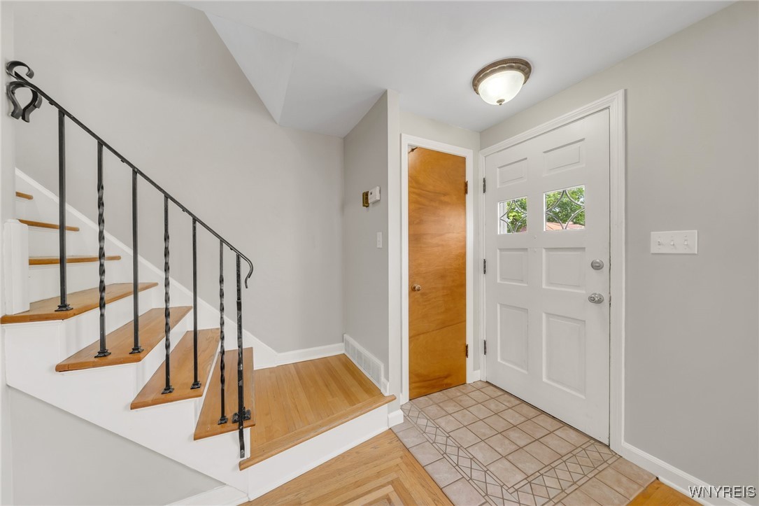 13 Winterwood Court, Tonawanda, New York image 3