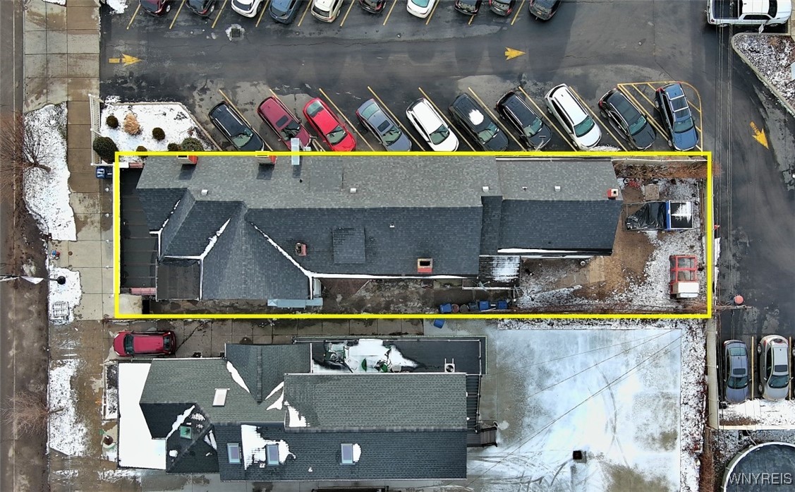 568 Niagara St Street