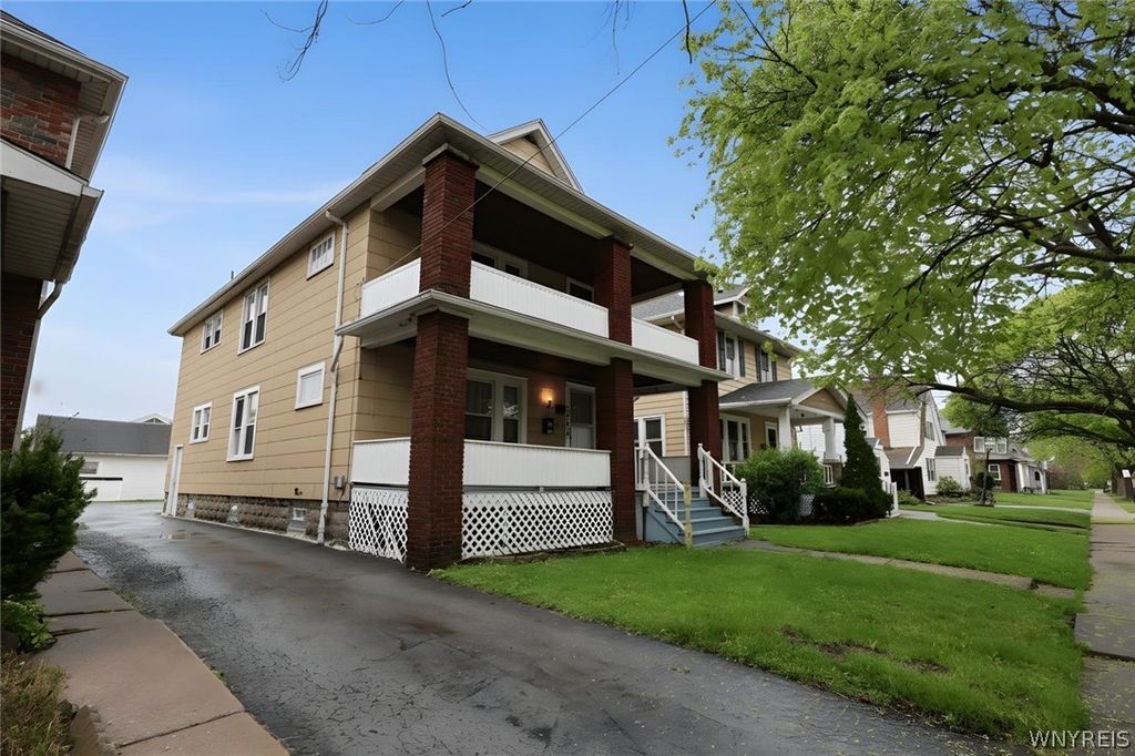 Photo of 2463 South Avenue #Upper, Niagara Falls, NY 14305 (MLS # B1668059)