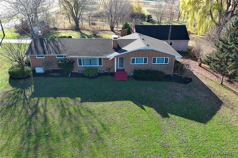 Homes For Sale - 2000 Maple Road<br/> Wilson, NY 14172