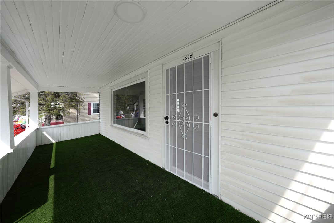 562 E Thompson Street, North Tonawanda, New York image 29