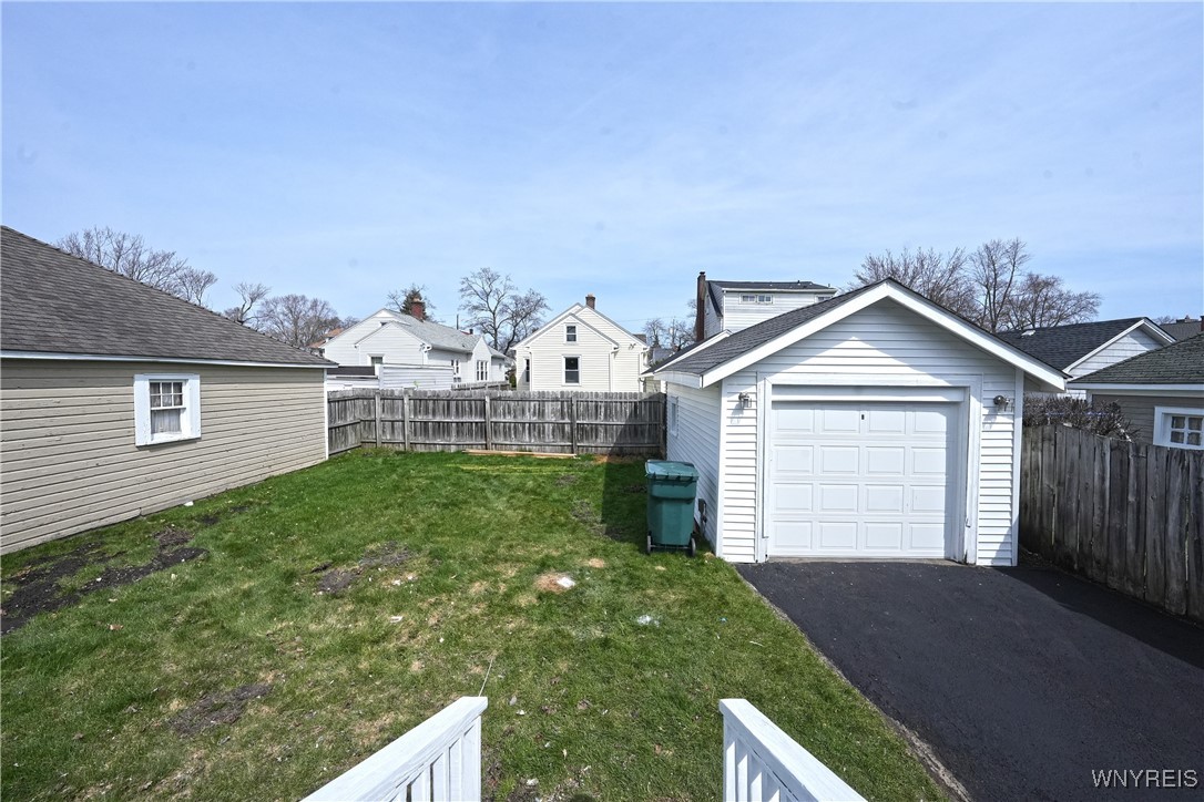562 E Thompson Street, North Tonawanda, New York image 31