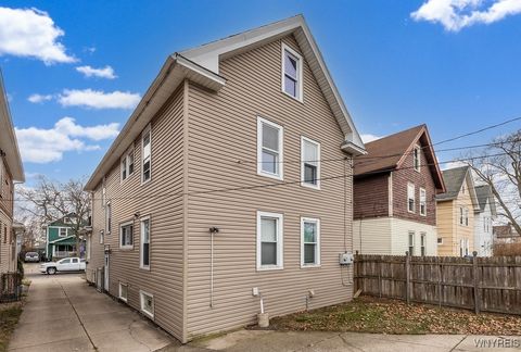 Tiny photo for 79 Lincoln Boulevard, Tonawanda, NY 14217 (MLS # B1655395)