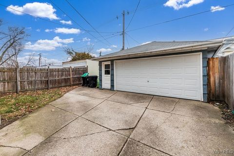 Tiny photo for 79 Lincoln Boulevard, Tonawanda, NY 14217 (MLS # B1655395)