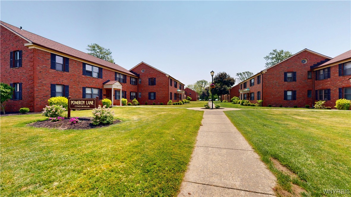3901 Main Street 10C