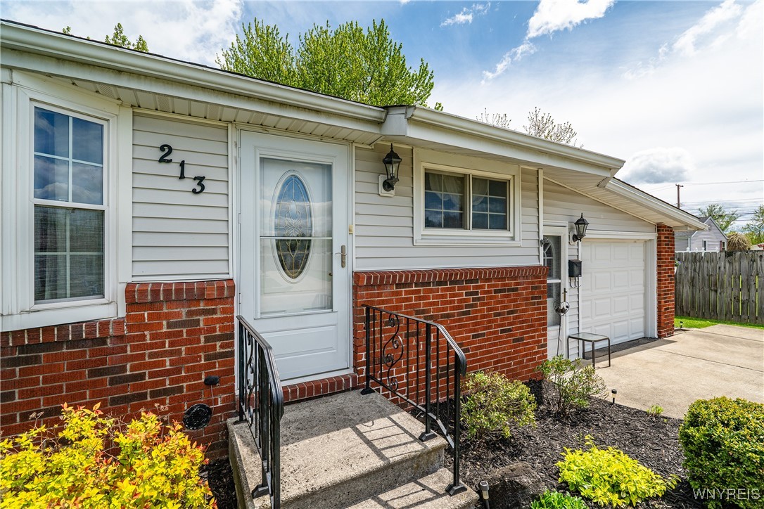 213 Seabert Avenue, Cheektowaga, New York image 3