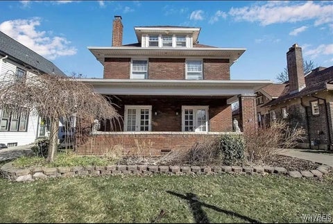Homes For Sale - 650 Orchard Parkway<br/> Niagara County, Niagara Falls, NY 14301