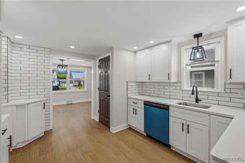 Tiny photo for 298 Lowell Road, Tonawanda, NY 14217 (MLS # B1693373)