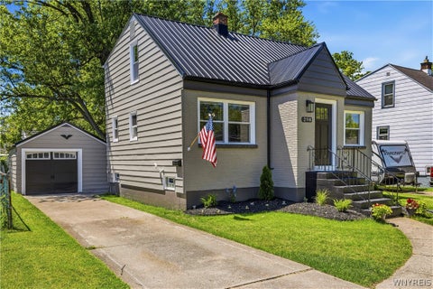 Photo of 298 Lowell Road, Tonawanda, NY 14217 (MLS # B1693373)