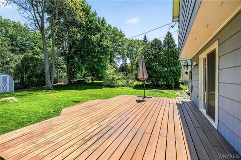 Tiny photo for 8 Putnam Cir CIR, Perinton, NY 14450 (MLS # B1684918)