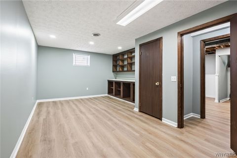 Tiny photo for 8 Putnam Cir CIR, Perinton, NY 14450 (MLS # B1684918)