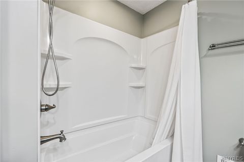 Tiny photo for 8 Putnam Cir CIR, Perinton, NY 14450 (MLS # B1684918)