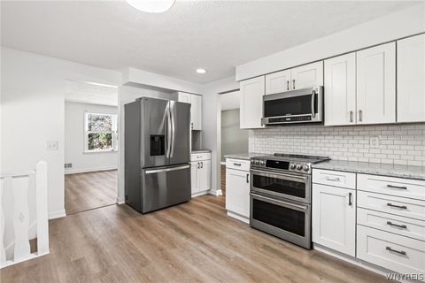 Tiny photo for 8 Putnam Cir CIR, Perinton, NY 14450 (MLS # B1684918)