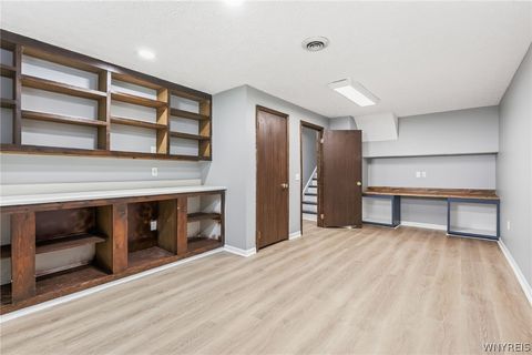 Tiny photo for 8 Putnam Cir CIR, Perinton, NY 14450 (MLS # B1684918)