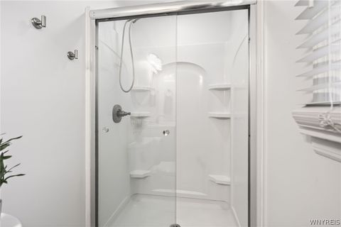 Tiny photo for 8 Putnam Cir CIR, Perinton, NY 14450 (MLS # B1684918)