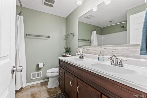 Tiny photo for 8 Putnam Cir CIR, Perinton, NY 14450 (MLS # B1684918)