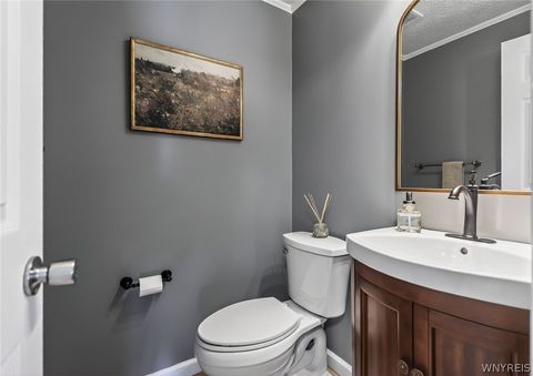 Tiny photo for 8 Putnam Cir CIR, Perinton, NY 14450 (MLS # B1684918)