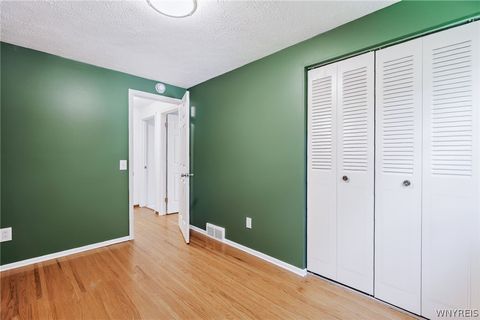 Tiny photo for 8 Putnam Cir CIR, Perinton, NY 14450 (MLS # B1684918)