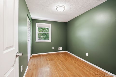 Tiny photo for 8 Putnam Cir CIR, Perinton, NY 14450 (MLS # B1684918)
