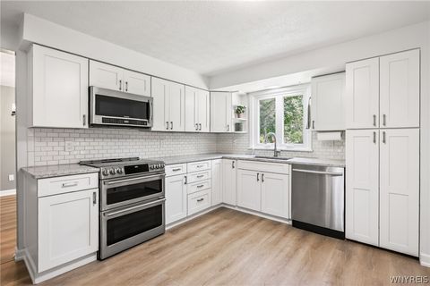 Tiny photo for 8 Putnam Cir CIR, Perinton, NY 14450 (MLS # B1684918)