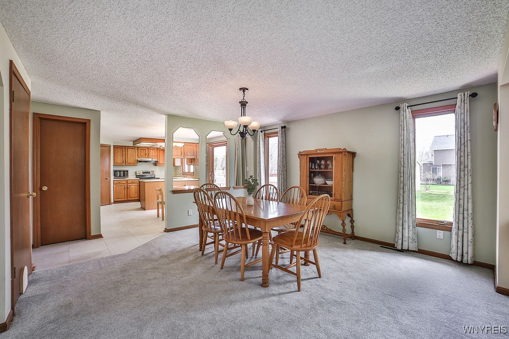 11 Royal Oak Circle, Grand Island, New York image 9