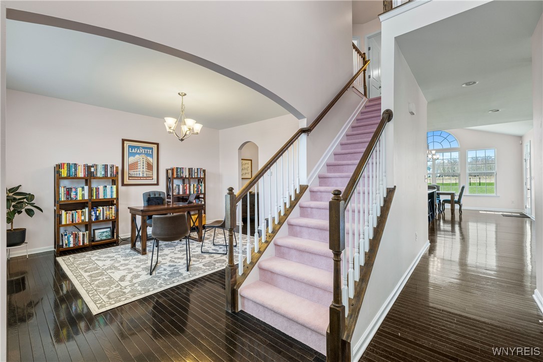 6767 Willow Ridge Drive, Hamburg, New York image 4