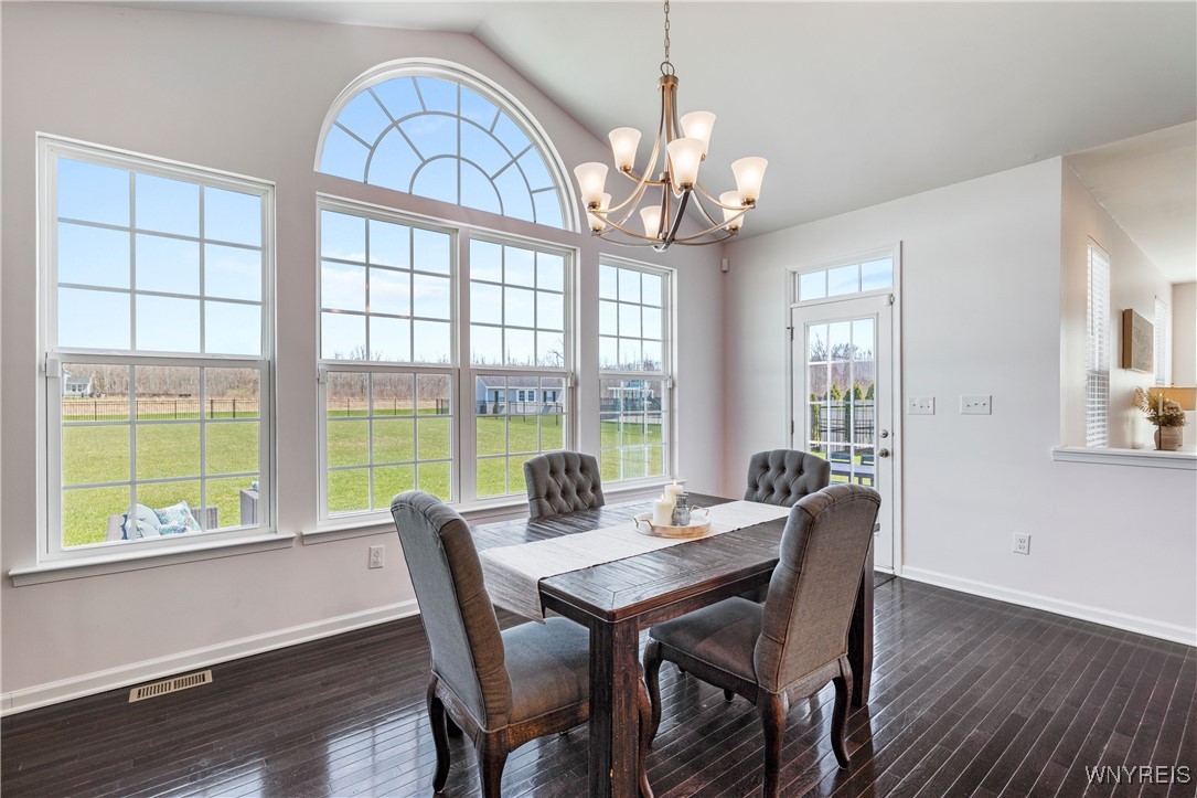 6767 Willow Ridge Drive, Hamburg, New York image 13