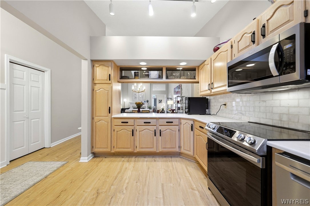 8 Sweet Bay Lane