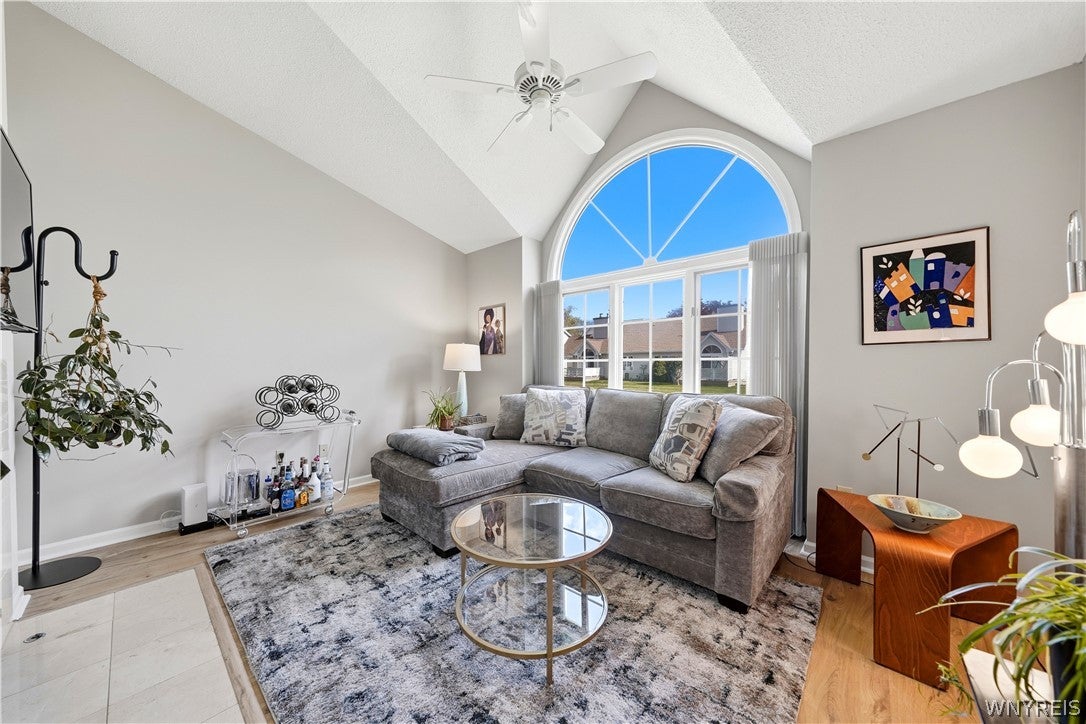 8 Sweet Bay Lane