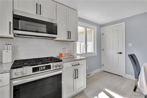 Tiny photo for 27 Basswood Drive, Cheektowaga, NY 14227 (MLS # B1660838)