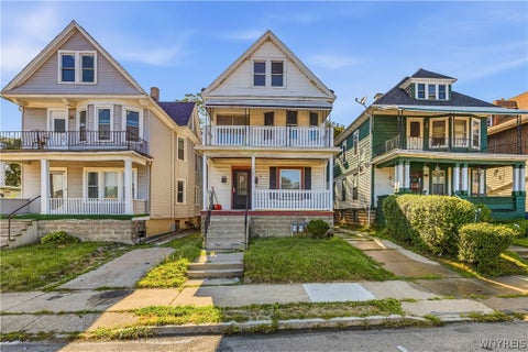 Photo of 563 Humboldt Parkway #Lower, Buffalo, NY 14208 (MLS # B1704601)