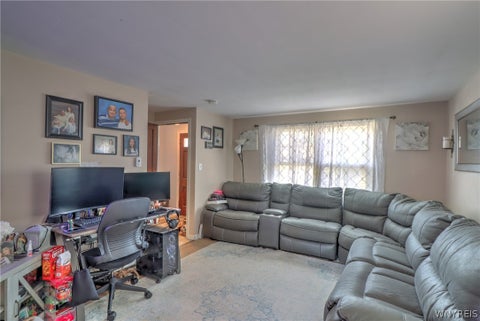 Tiny photo for 360 Kinsey Avenue, Tonawanda, NY 14217 (MLS # B1712160)