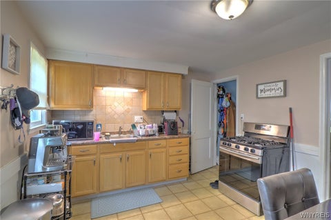 Tiny photo for 360 Kinsey Avenue, Tonawanda, NY 14217 (MLS # B1712160)
