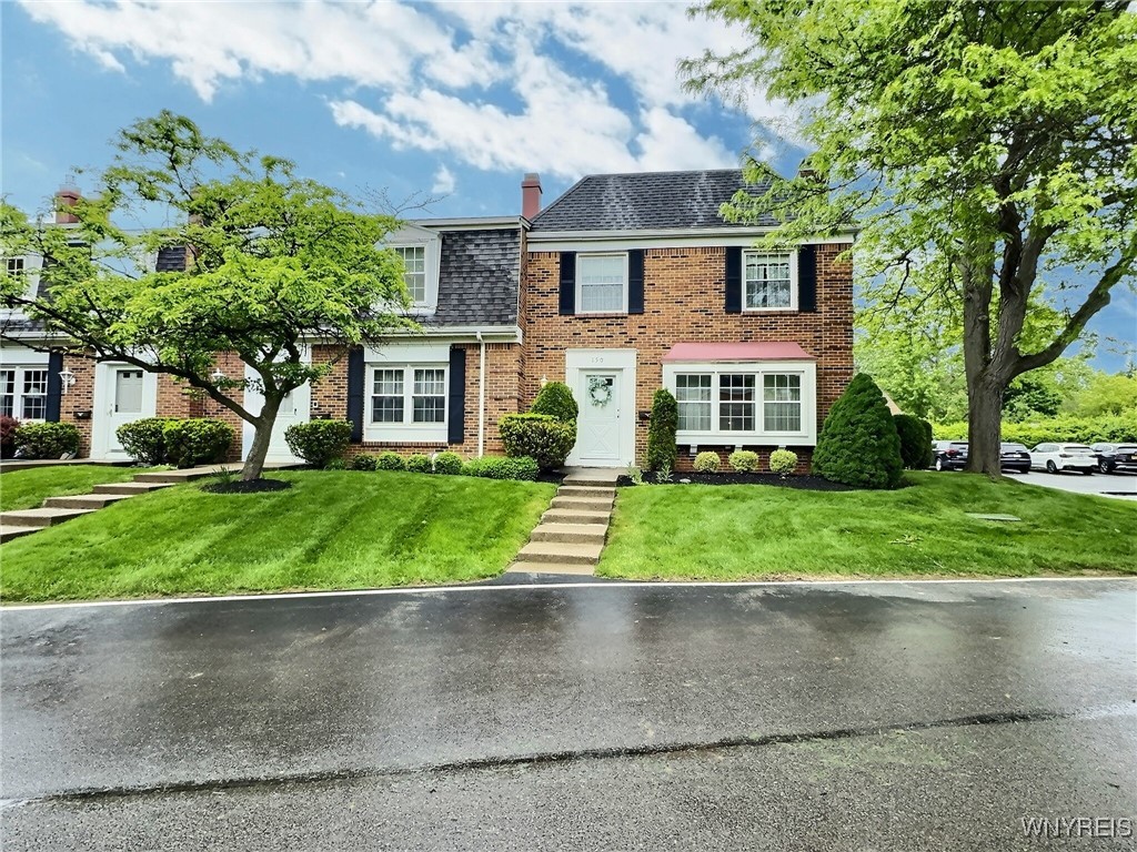 150 Hickory Hill Road, Amherst, New York image 1