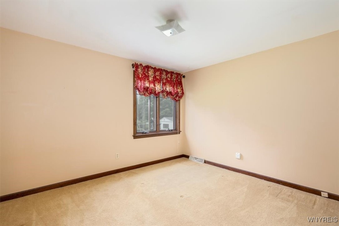 23 Bittersweet Lane, Orchard Park, New York image 15