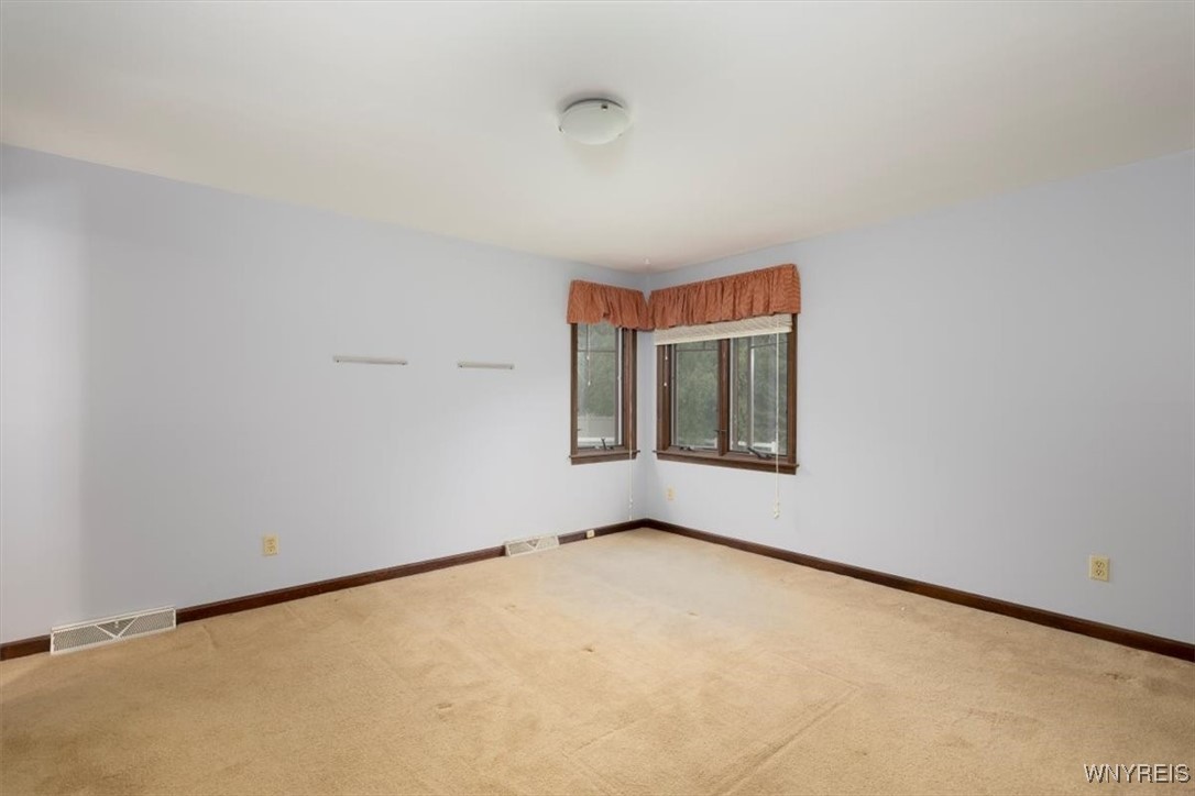 23 Bittersweet Lane, Orchard Park, New York image 13