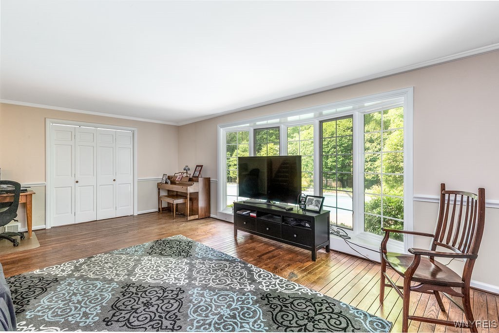 25 Pine Terrace, Orchard Park, New York image 5