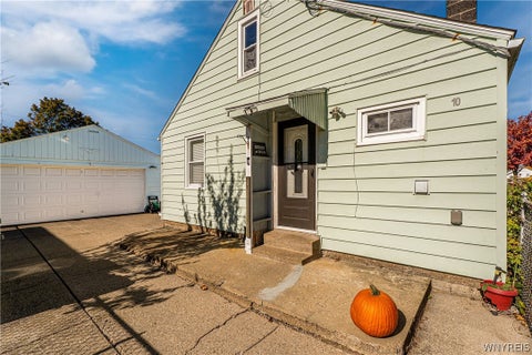 Tiny photo for 16 Bellah Place #10, Tonawanda, NY 14150 (MLS # B1723715)