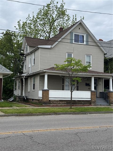 Tiny photo for 2658 Main Street, Niagara Falls, NY 14305 (MLS # B1683248)