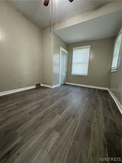 Tiny photo for 2658 Main Street, Niagara Falls, NY 14305 (MLS # B1683248)